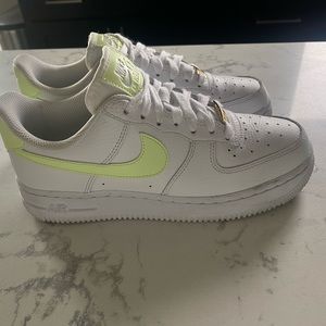 Nike Air Force 1 EUC Women’s 7 or 7.5